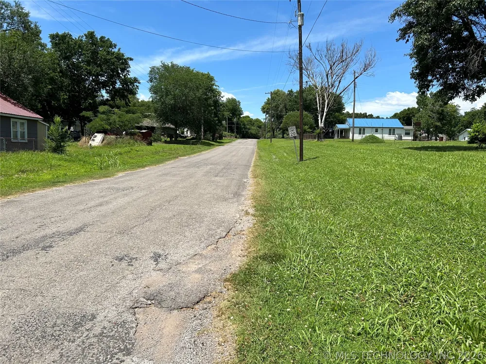 604 Irving Street Fort Gibson, OK 74434