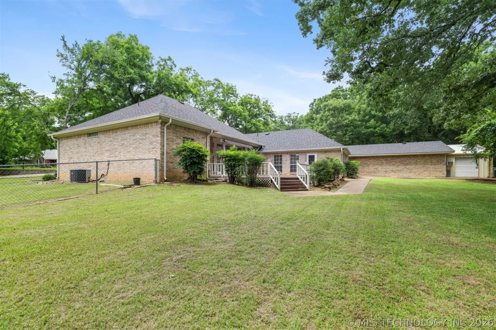 722 Westwood Durant, OK 74701