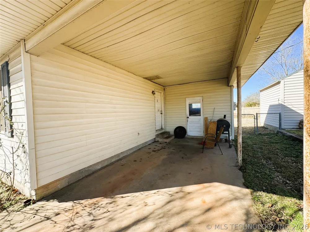 420 Dawson Street Meeker, OK 74855