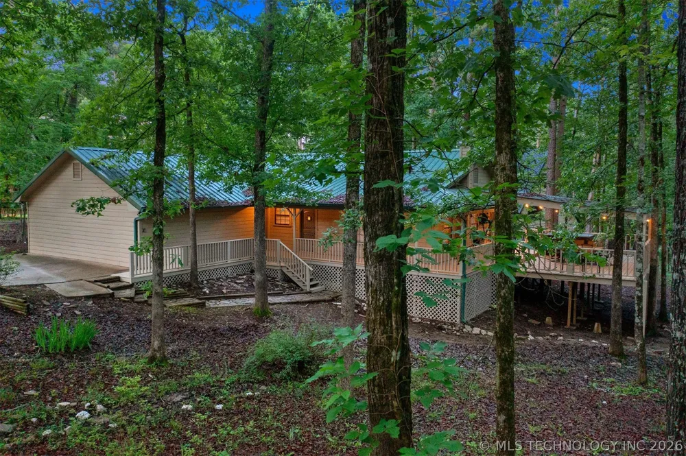 184 Cedar Creek Circle Broken Bow, OK 74728