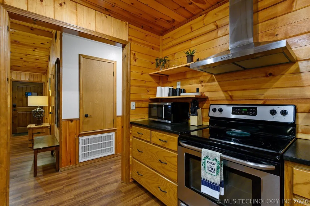 184 Cedar Creek Circle Broken Bow, OK 74728