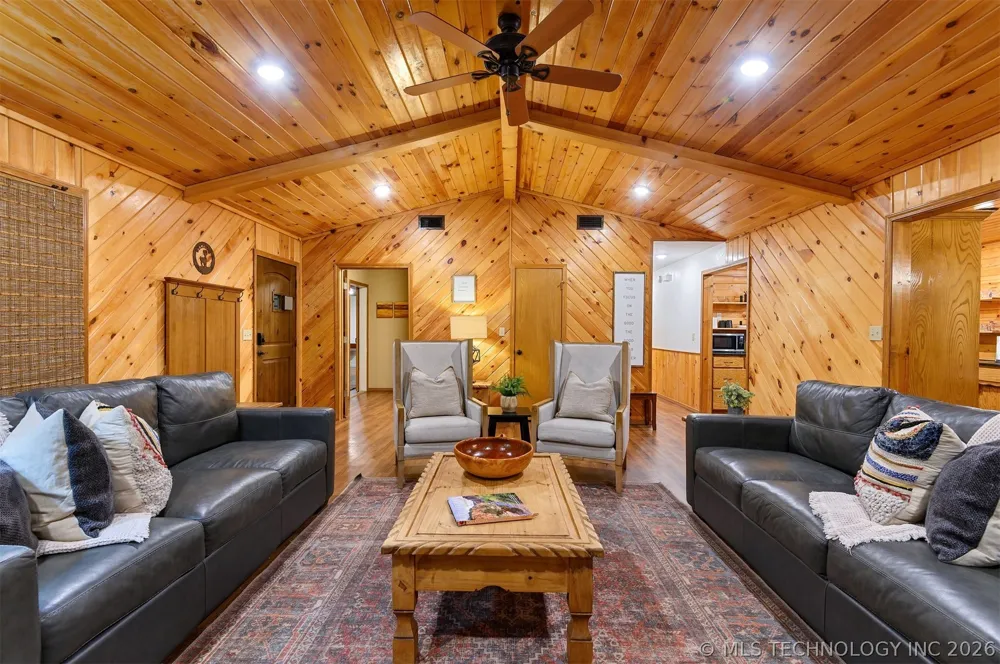 184 Cedar Creek Circle Broken Bow, OK 74728
