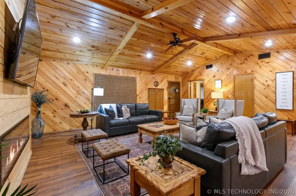 184 Cedar Creek Circle Broken Bow, OK 74728