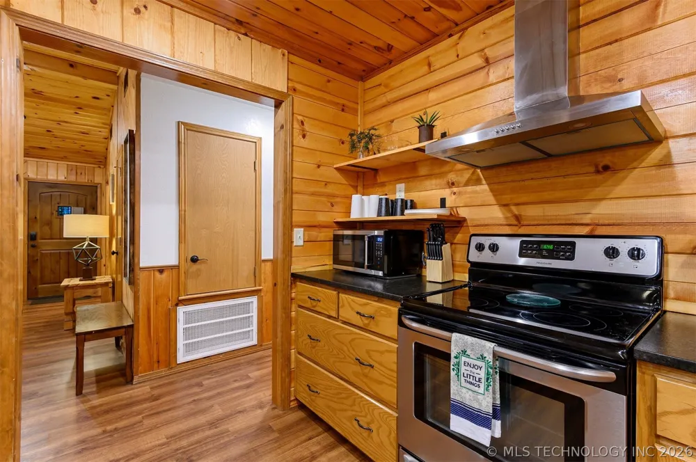 184 Cedar Creek Circle Broken Bow, OK 74728