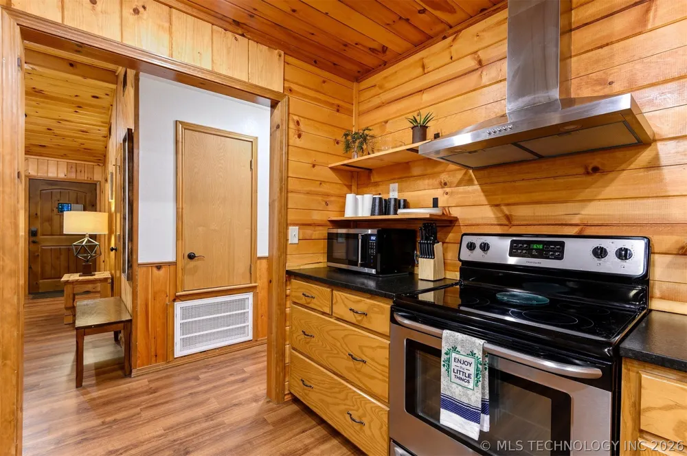 184 Cedar Creek Circle Broken Bow, OK 74728