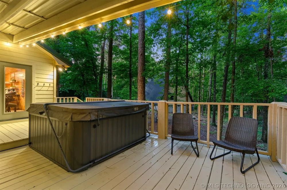 184 Cedar Creek Circle Broken Bow, OK 74728