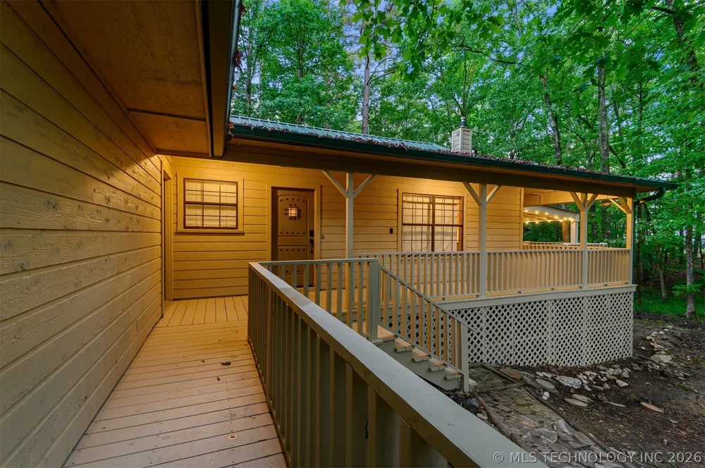 184 Cedar Creek Circle Broken Bow, OK 74728