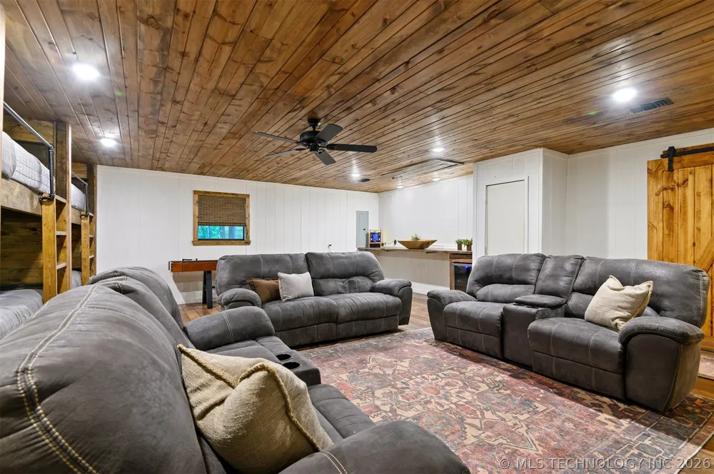 184 Cedar Creek Circle Broken Bow, OK 74728