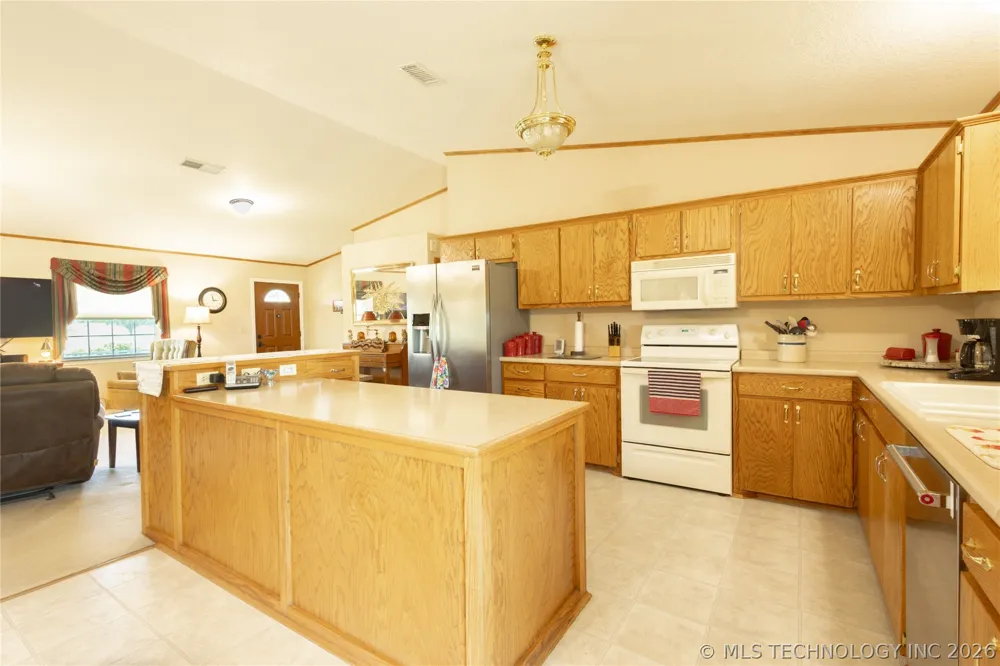 770 Lincoln Healdton, OK 73438