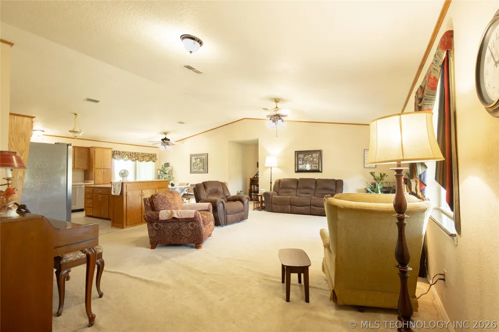 770 Lincoln Healdton, OK 73438