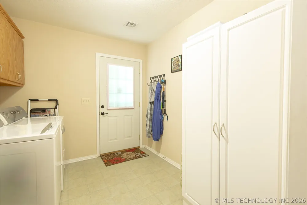 770 Lincoln Healdton, OK 73438