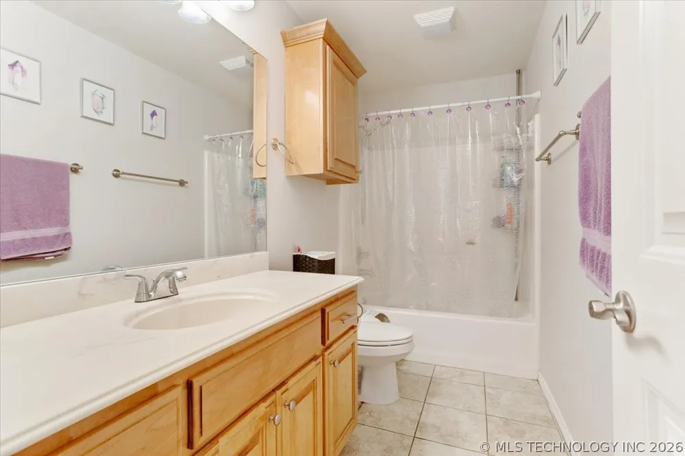 1114 Beretta Durant, OK 74701