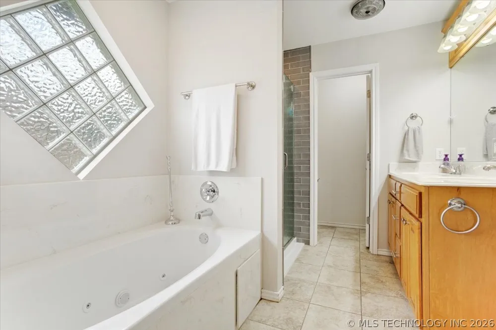 1114 Beretta Durant, OK 74701