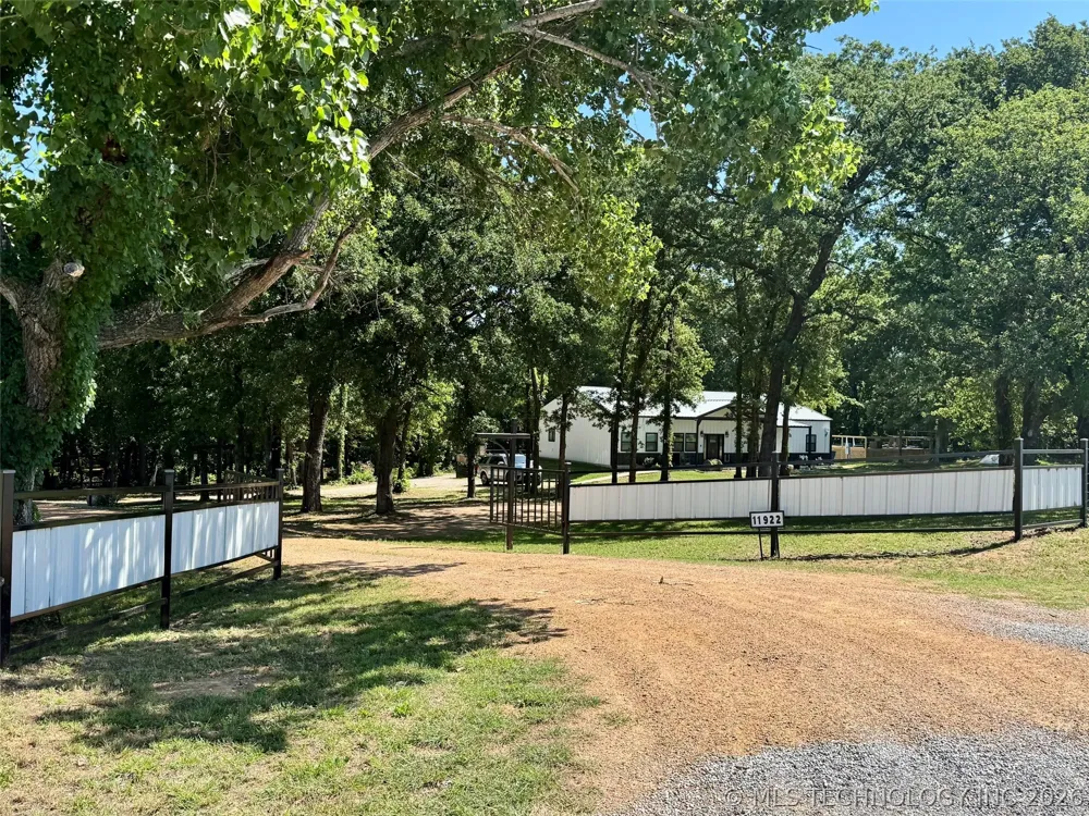 11922 Snell Road Kingston, OK 73439
