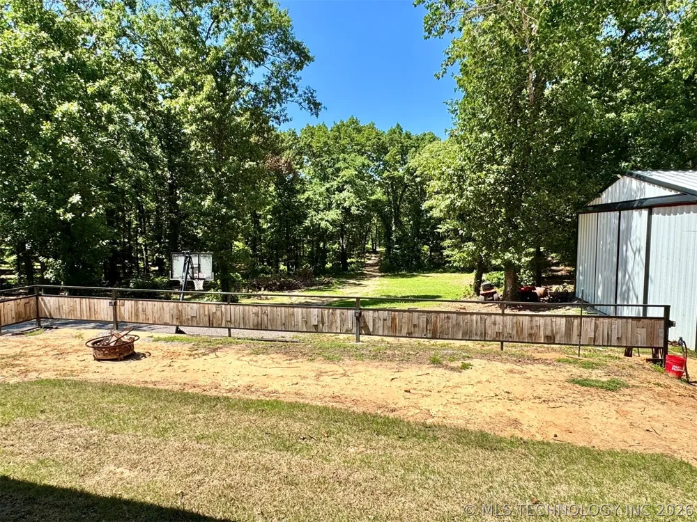 11922 Snell Road Kingston, OK 73439