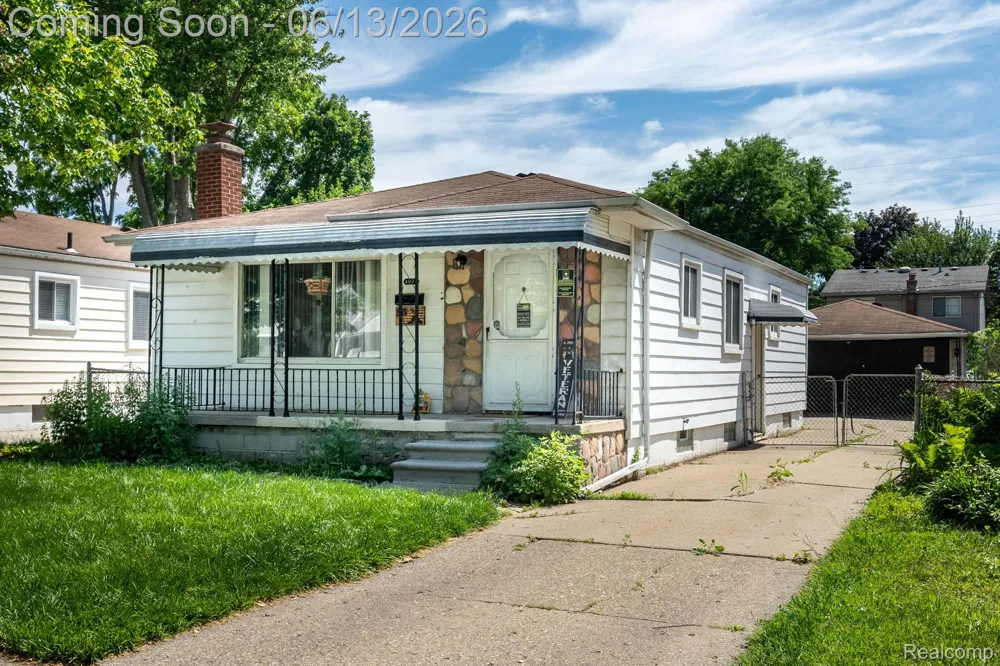4929 Dudley Street Dearborn Heights City, MI 48125