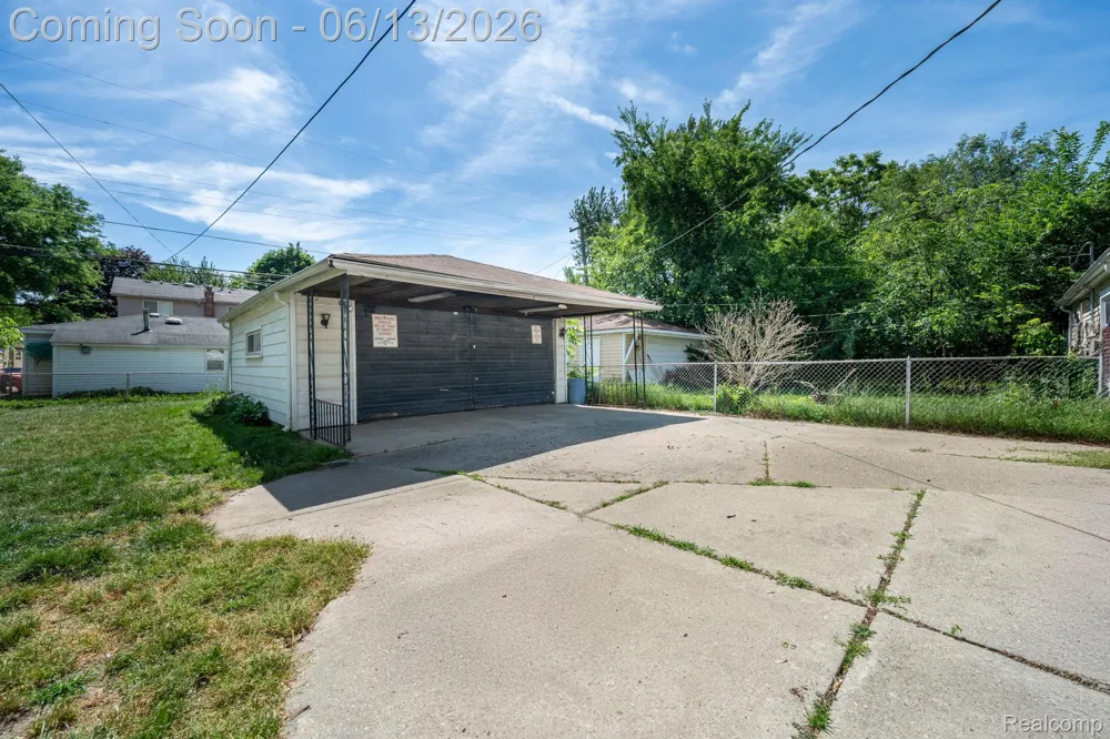 4929 Dudley Street Dearborn Heights City, MI 48125