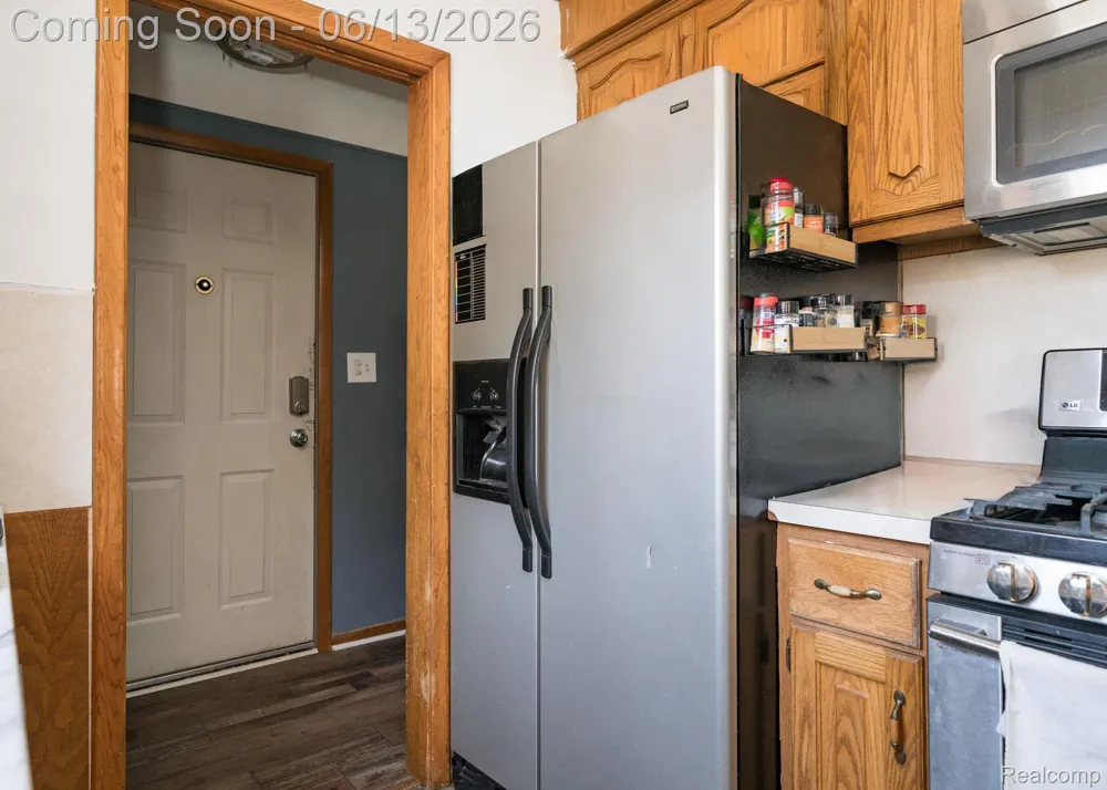 4929 Dudley Street Dearborn Heights City, MI 48125