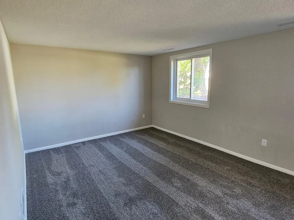 748 82nd Avenue NE Spring Lake Park, MN 55432