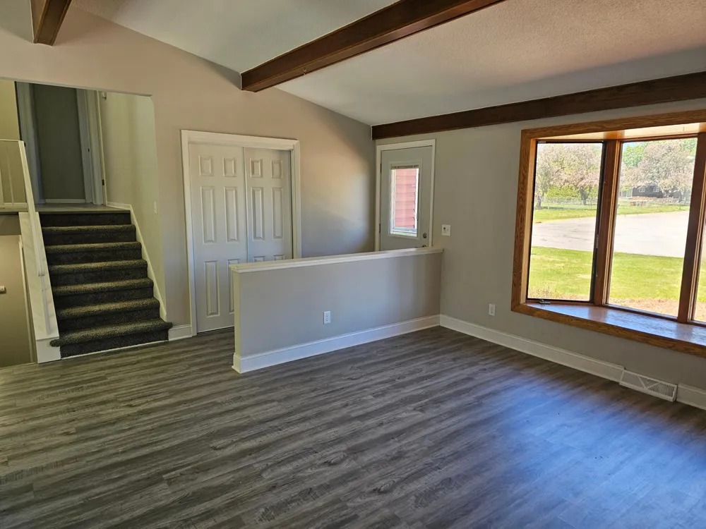 748 82nd Avenue NE Spring Lake Park, MN 55432
