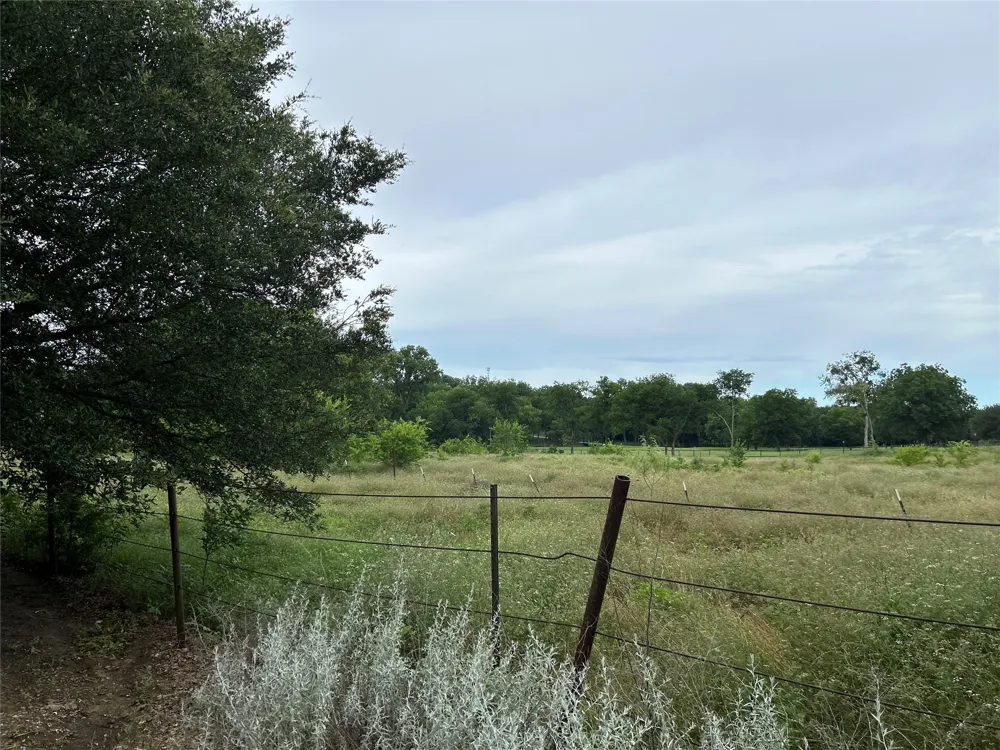 215 Cummings Drive Alvarado, TX 76009