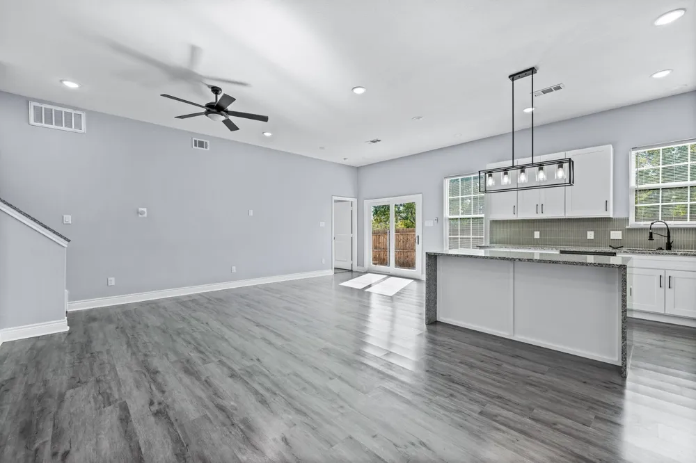 1701 Belzise Terrace Fort Worth, TX 76104