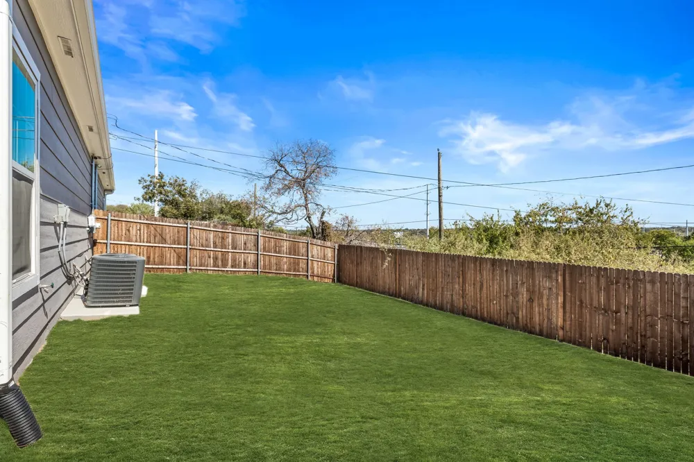 1701 Belzise Terrace Fort Worth, TX 76104