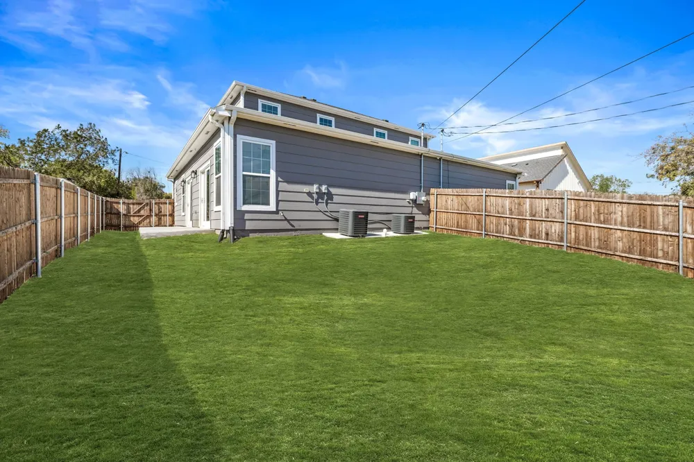 1701 Belzise Terrace Fort Worth, TX 76104