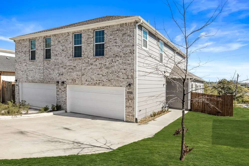 1701 Belzise Terrace Fort Worth, TX 76104