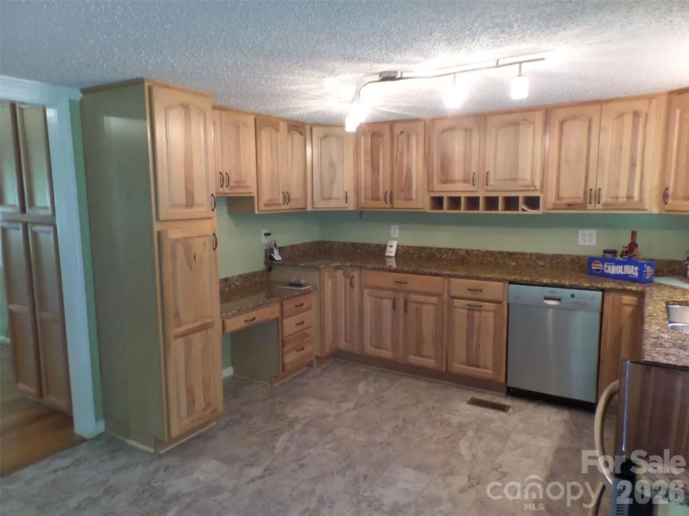 3333 Hunawill Street #2 Claremont, NC 28610