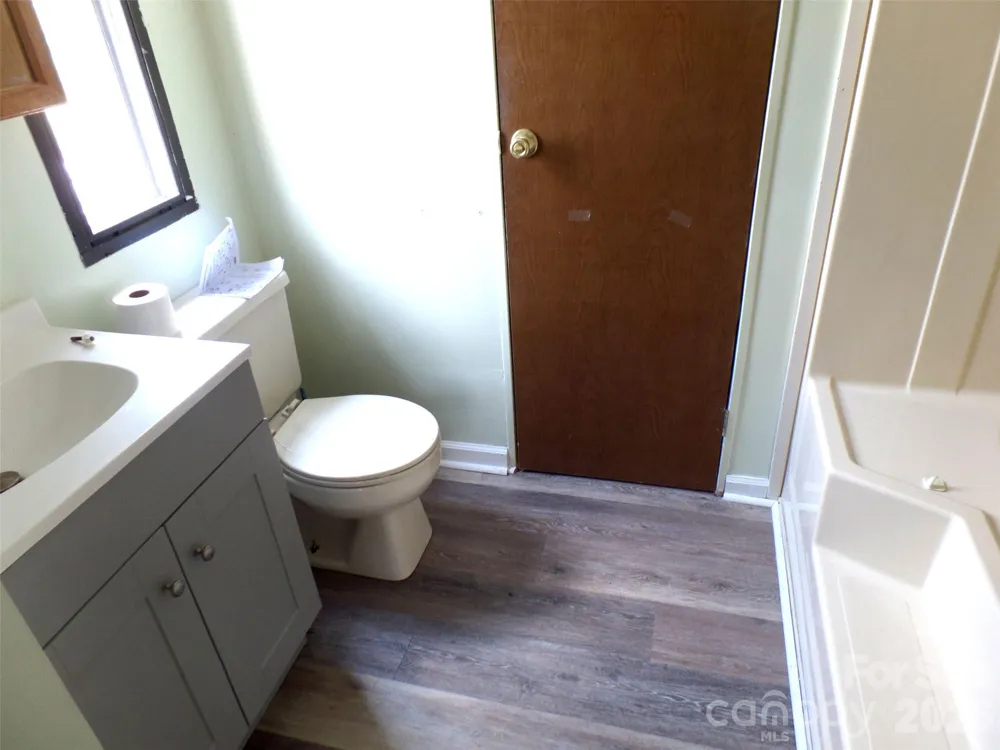 3333 Hunawill Street #2 Claremont, NC 28610