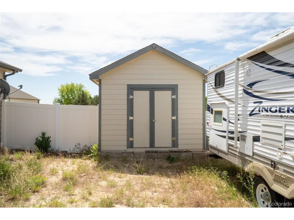 16620 Stroilway Street Hudson, CO 80642