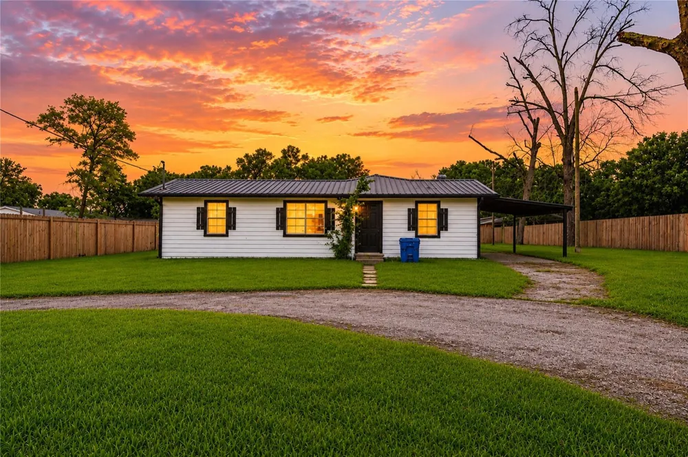 22316 E Martin Drive Porter, TX 77365
