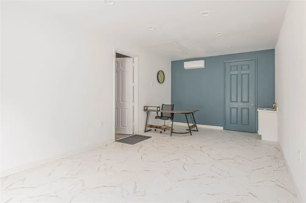 22316 E Martin Drive Porter, TX 77365