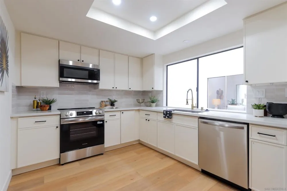 10 Morena #8 Irvine, CA 92612