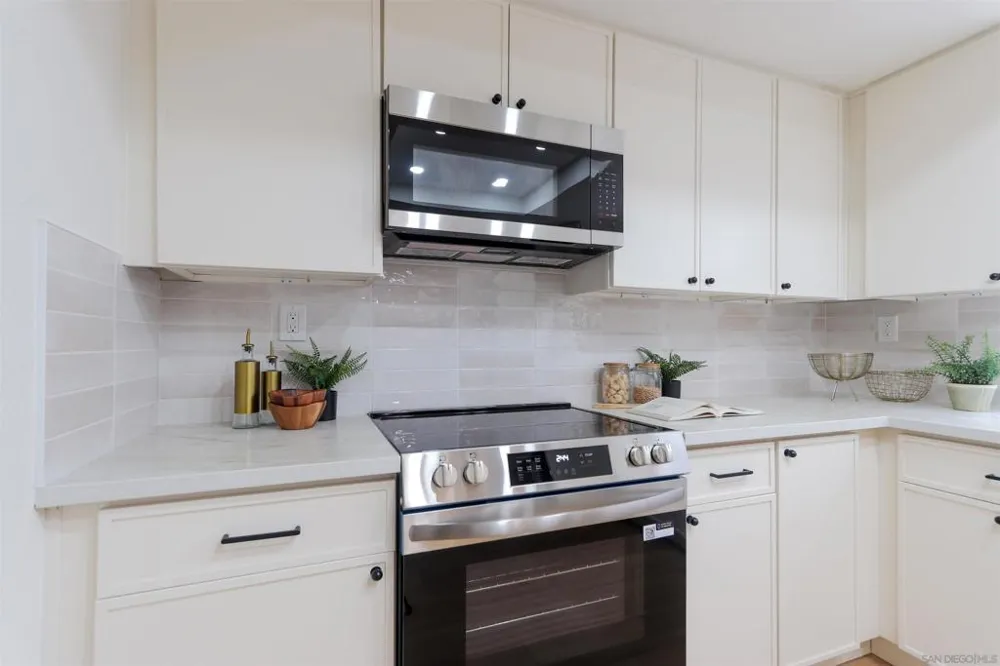 10 Morena #8 Irvine, CA 92612