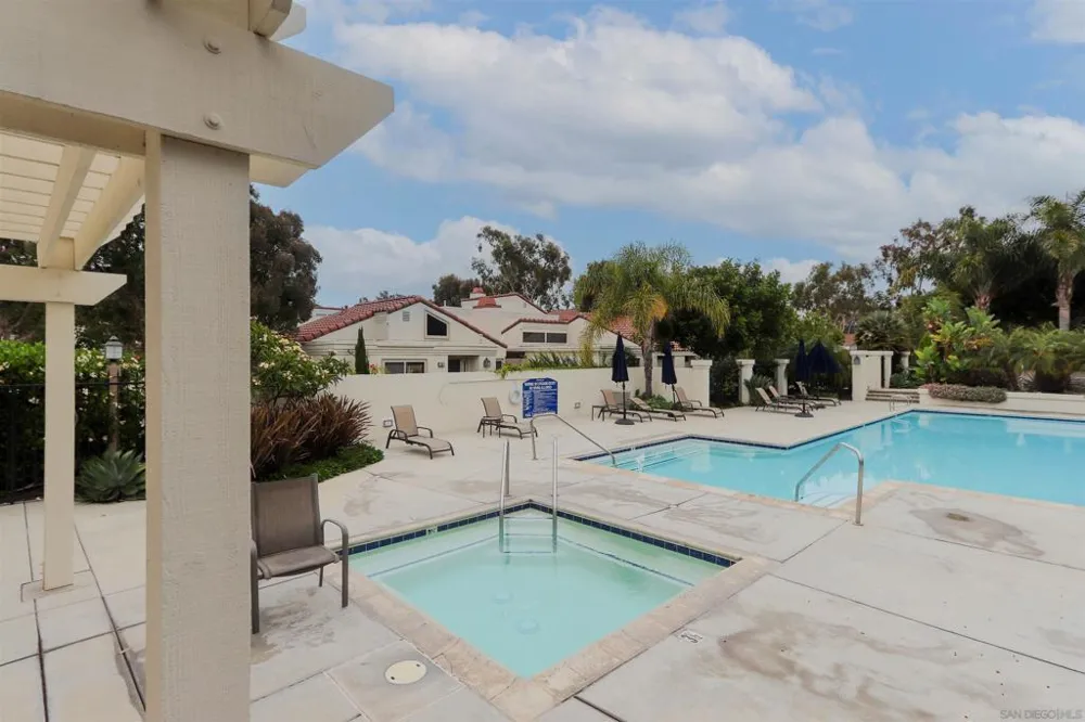 10 Morena #8 Irvine, CA 92612