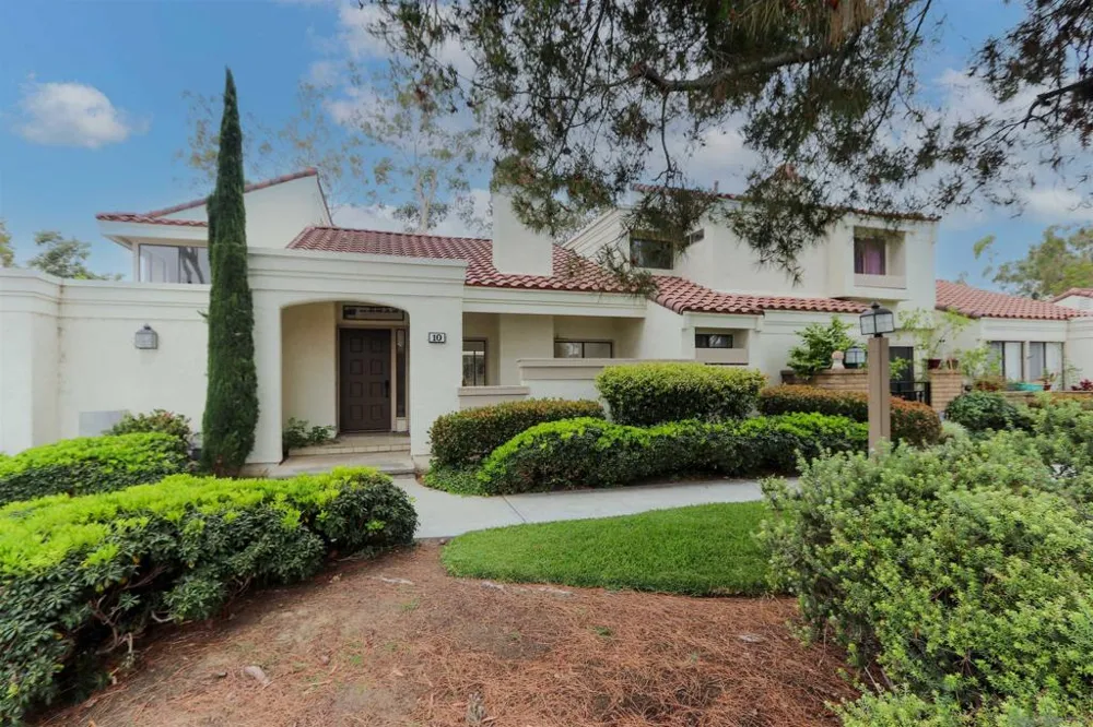 10 Morena #8 Irvine, CA 92612