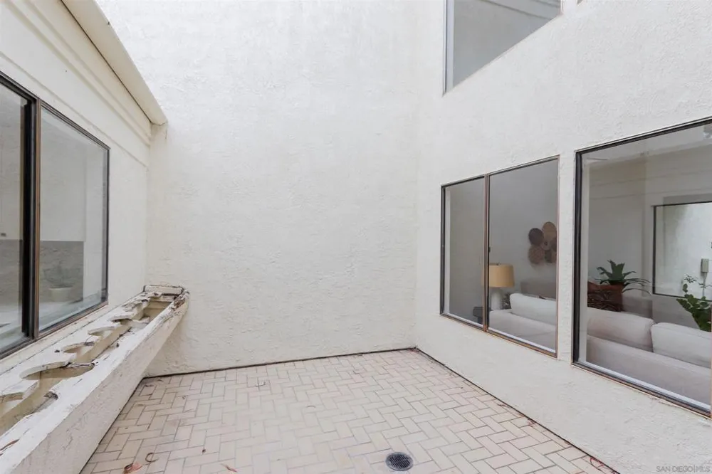 10 Morena #8 Irvine, CA 92612