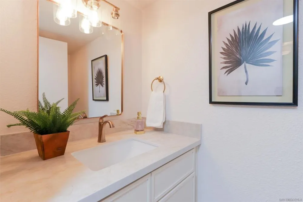 10 Morena #8 Irvine, CA 92612
