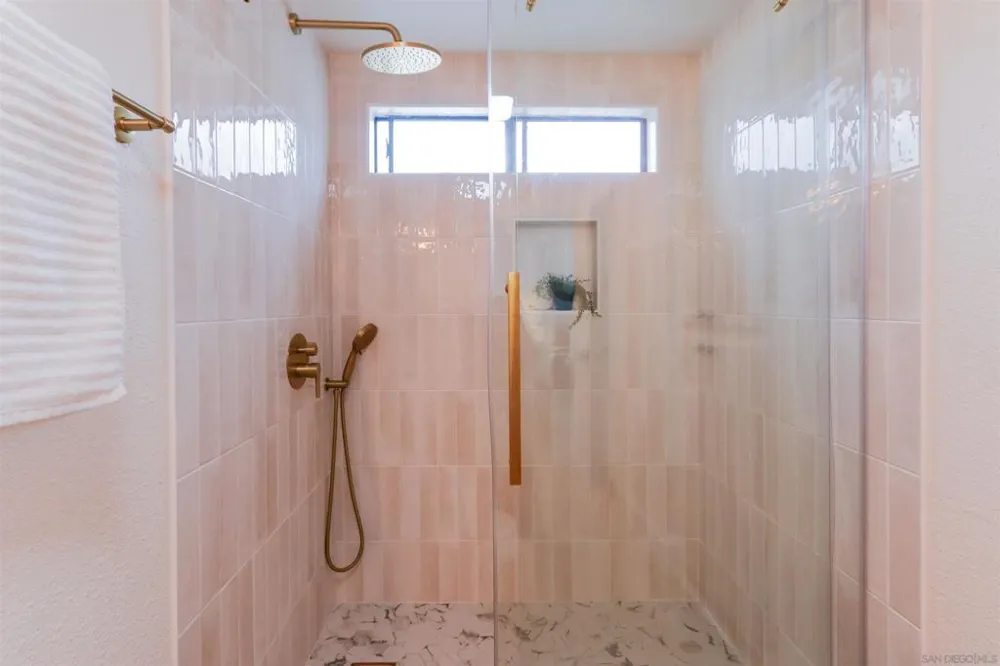 10 Morena #8 Irvine, CA 92612