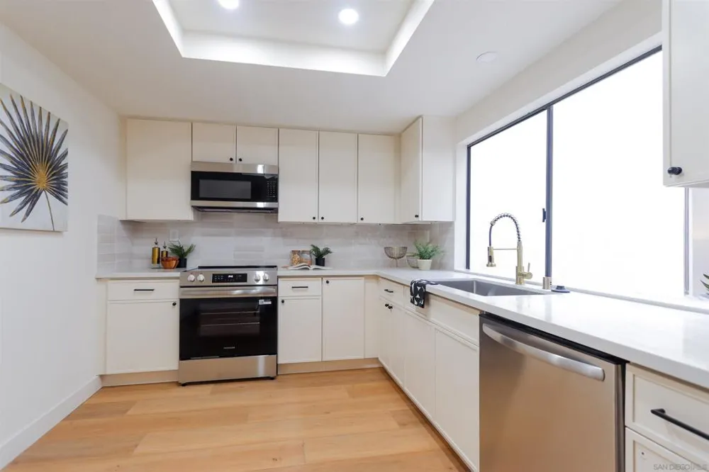 10 Morena #8 Irvine, CA 92612