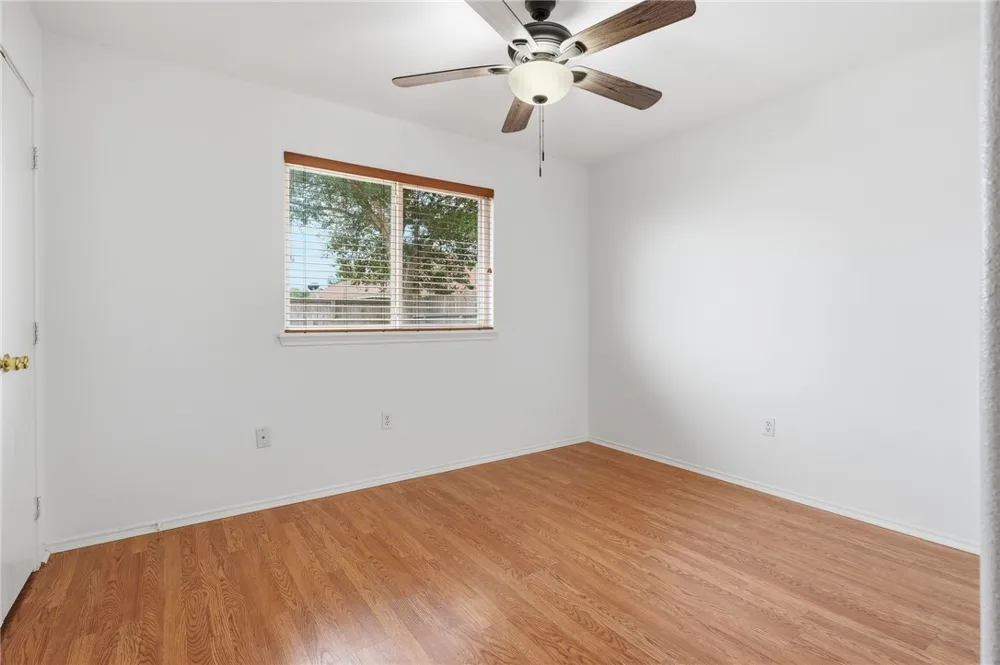 1511 Oak Landing Aransas Pass, TX 78336