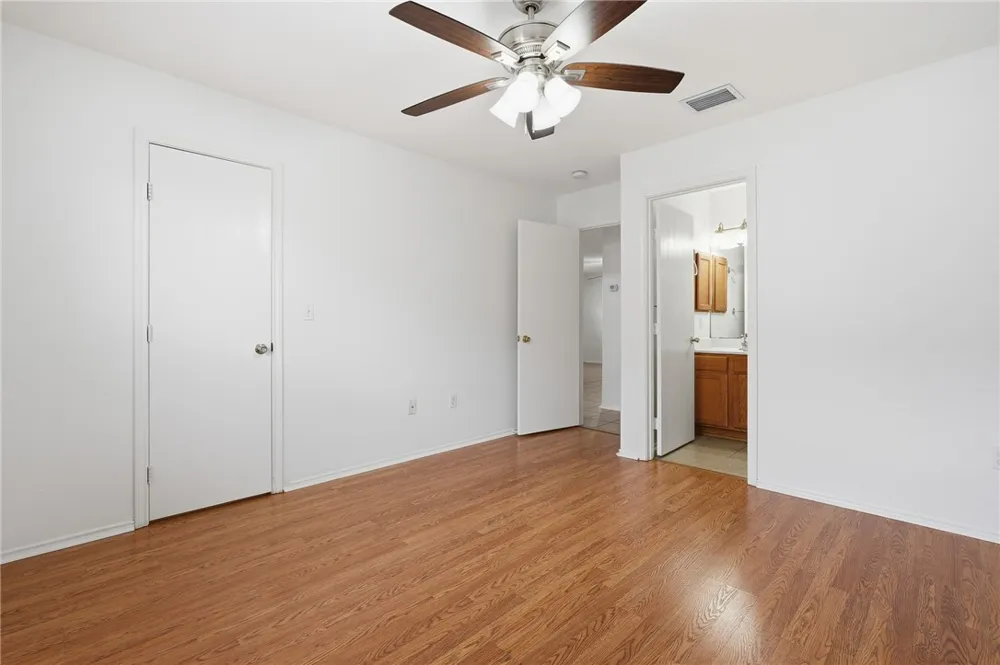 1511 Oak Landing Aransas Pass, TX 78336