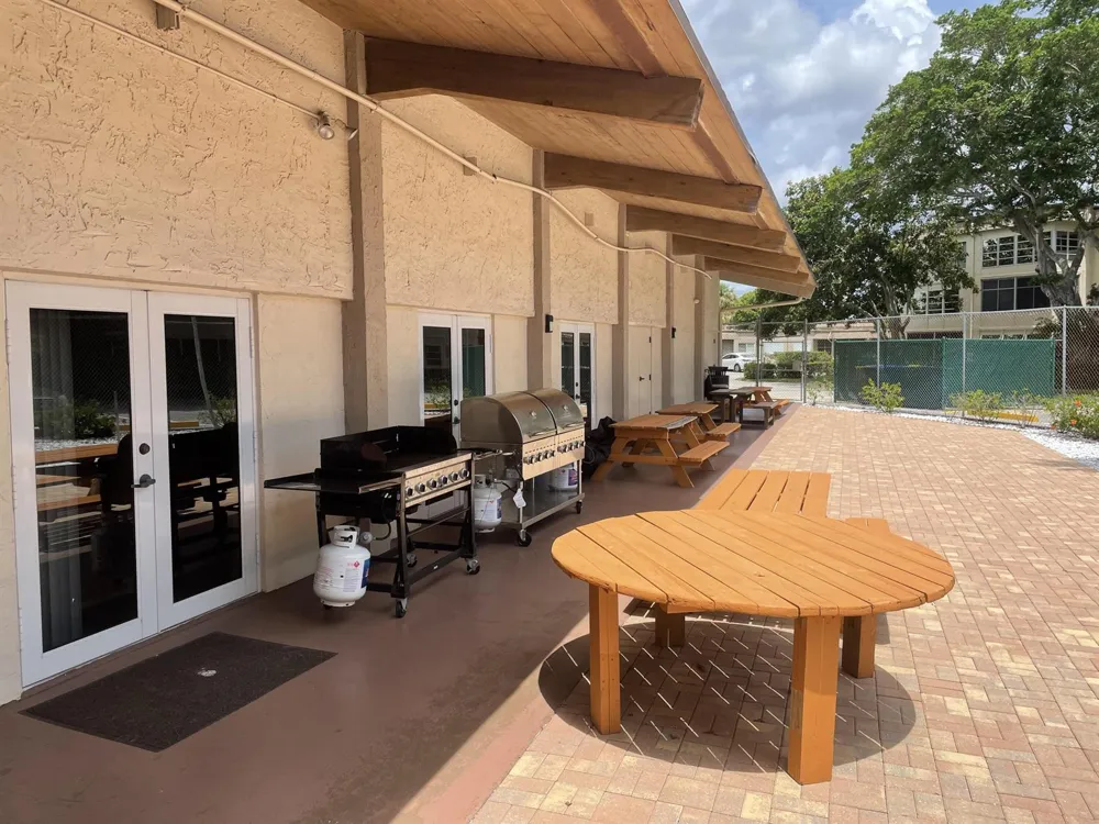 225 Bonnie Boulevard #211 Palm Springs, FL 33461