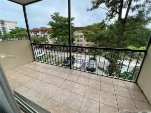 4166 Inverrary Drive #303 Lauderhill, FL 33319