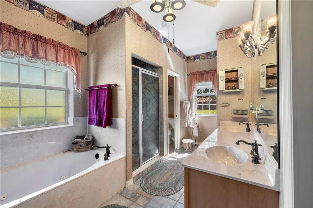 930 90th Avenue Vero Beach, FL 32966