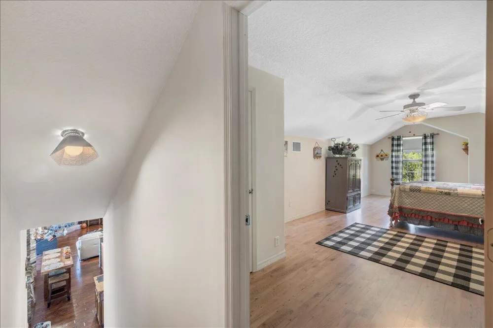 930 90th Avenue Vero Beach, FL 32966