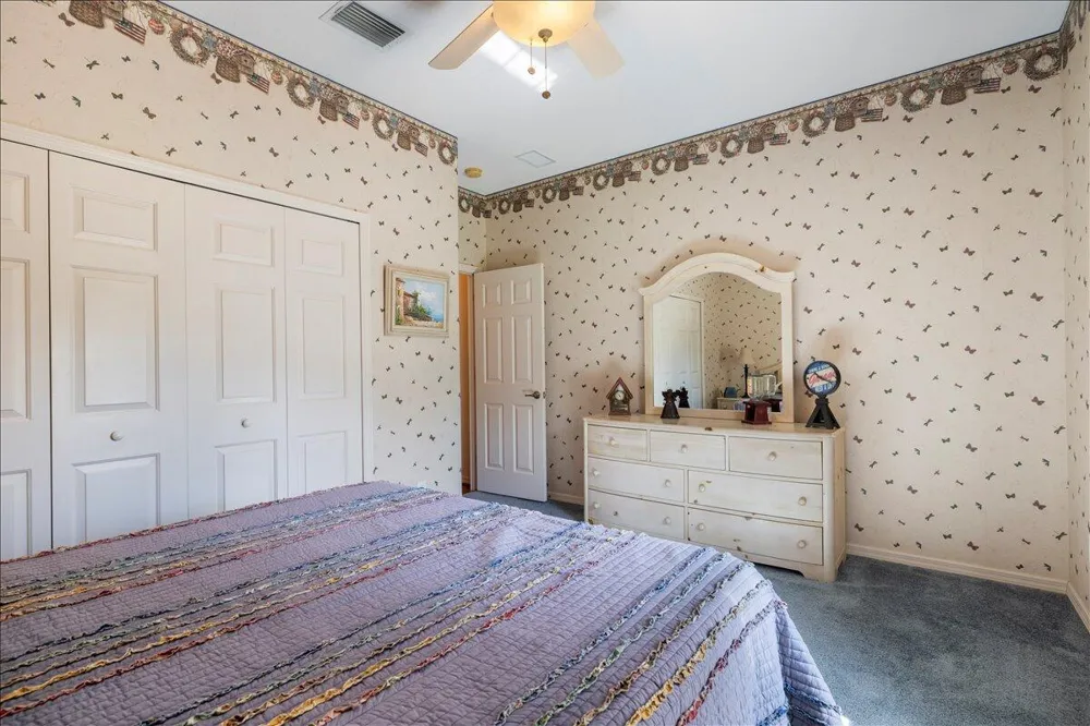 930 90th Avenue Vero Beach, FL 32966