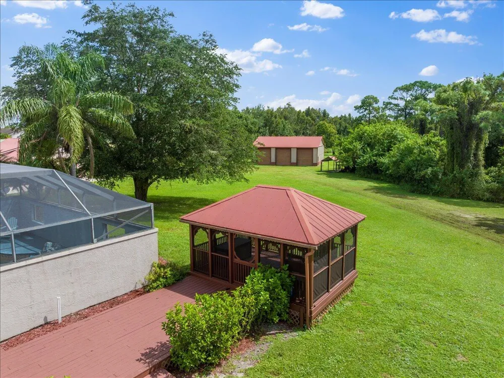 930 90th Avenue Vero Beach, FL 32966